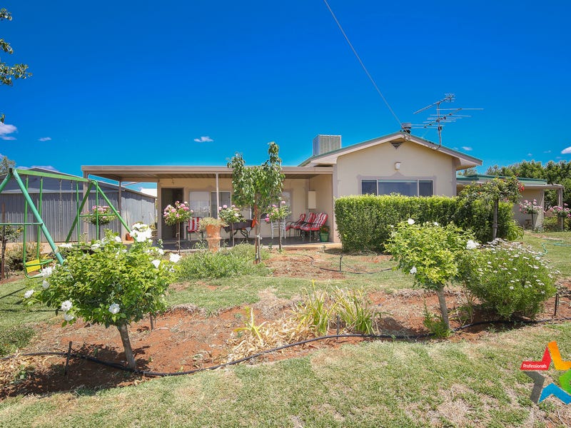 76 Pitman Avenue, Buronga, NSW 2739