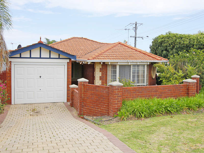 3/30 Joyce Street, Scarborough, WA 6019 Property Details