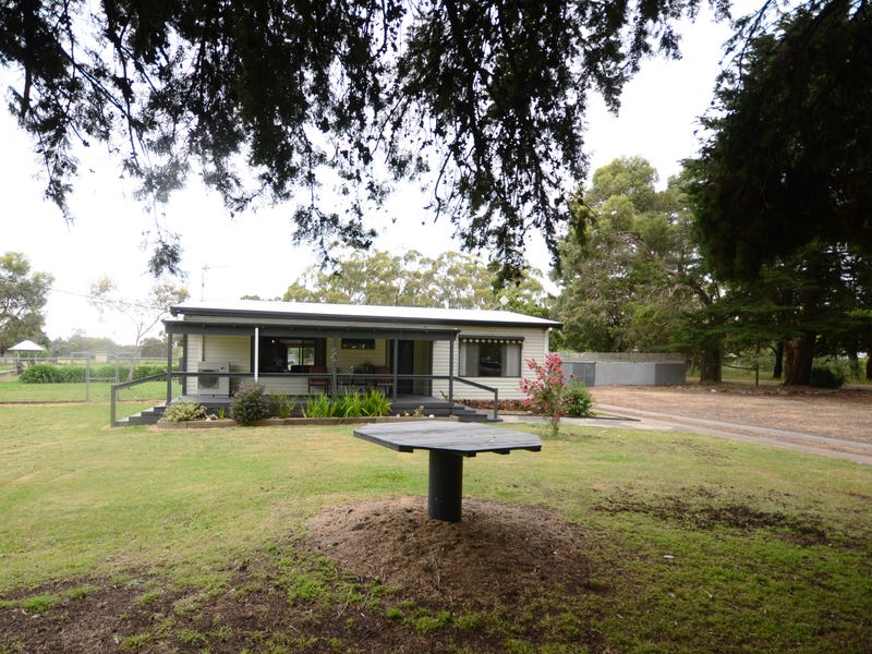 9 Swamp Road, Dereel, Vic 3352 Lifestyle for Sale