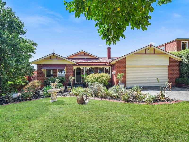 12 St Johns Wood Terrace, Berwick, Vic 3806 Property Details