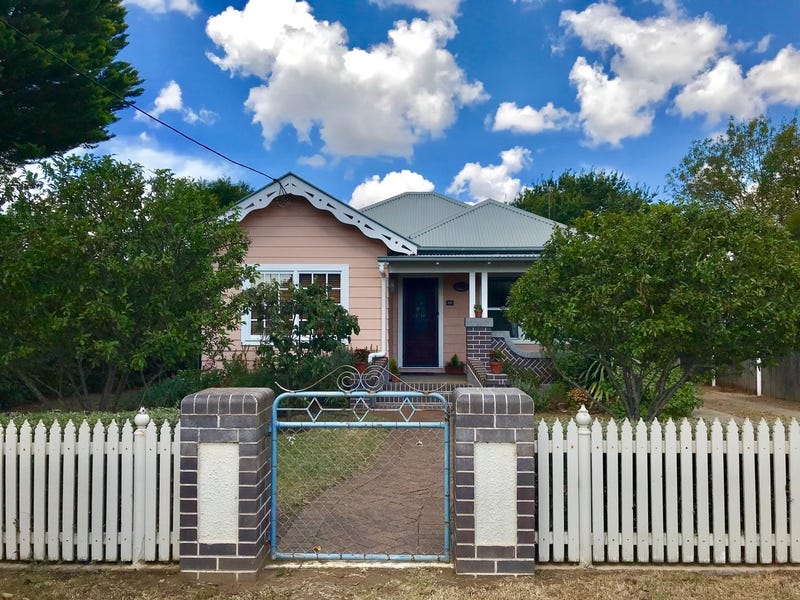 13 Melbourne Street, New Berrima, NSW 2577