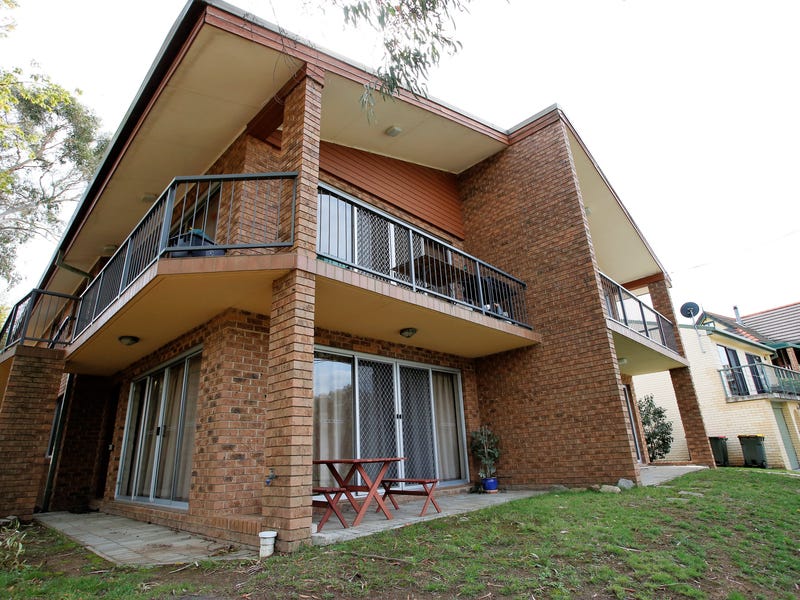 2/43 Cobbon Crescent, Jindabyne, NSW 2627 Property Details