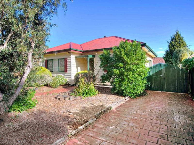 8 Raymond Road, Seaford, Vic 3198 Property Details