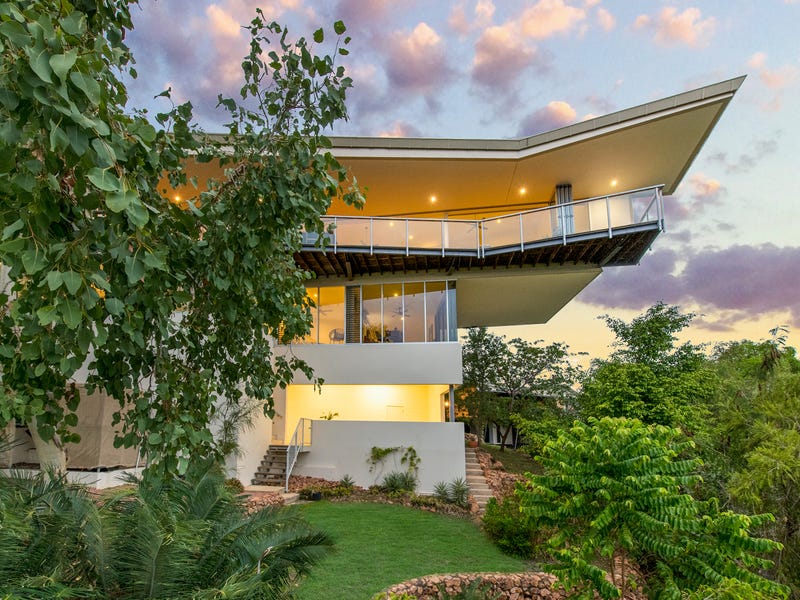 3 Seaview Court, Castle Hill, QLD 4810