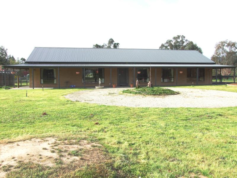 18 Indigo Drive, Barnawartha, VIC 3688