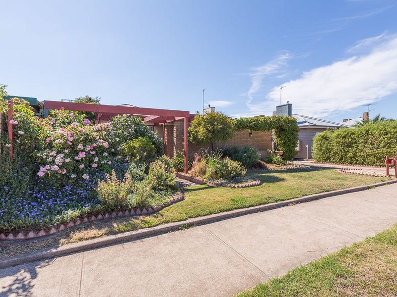 17 Hillary Street, Horsham, Vic 3400 Property Details