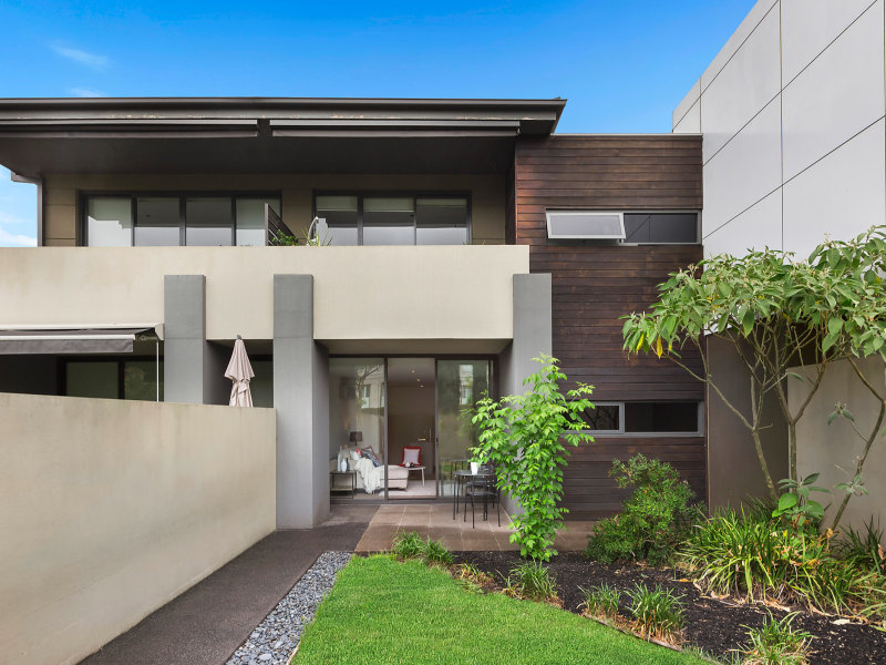 4/16 Elizabeth Street, Malvern, Vic 3144 Property Details