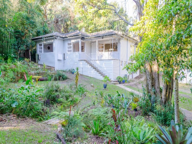 8 David Rd, Springwood, NSW 2777 Property Details