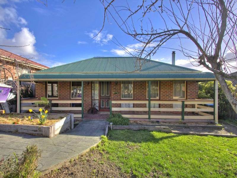 13 Dunnell Rise, Berwick, Vic 3806 Property Details