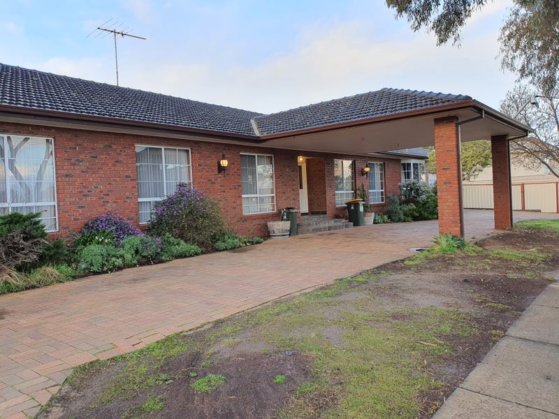 12 Chandos Street, Sydenham, VIC 3037