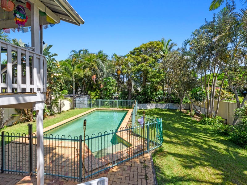 10 Coronation Avenue, Golden Beach, QLD 4551