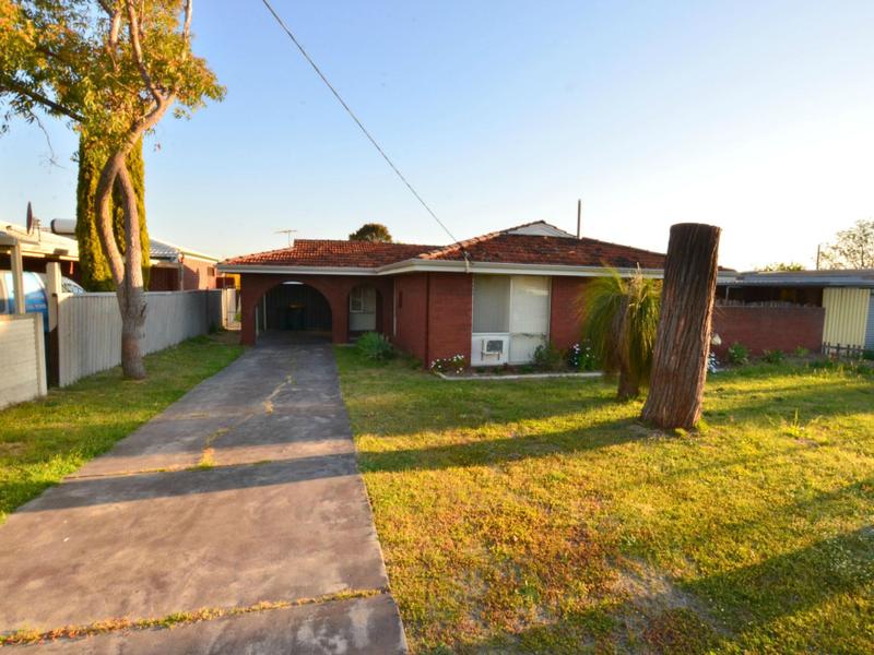 61 Burnham Way, Girrawheen, WA 6064