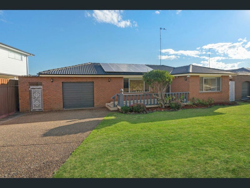 222 Banks Drive, St Clair, NSW 2759