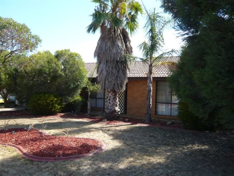 10 London Court, Craigmore, SA 5114 Property Details