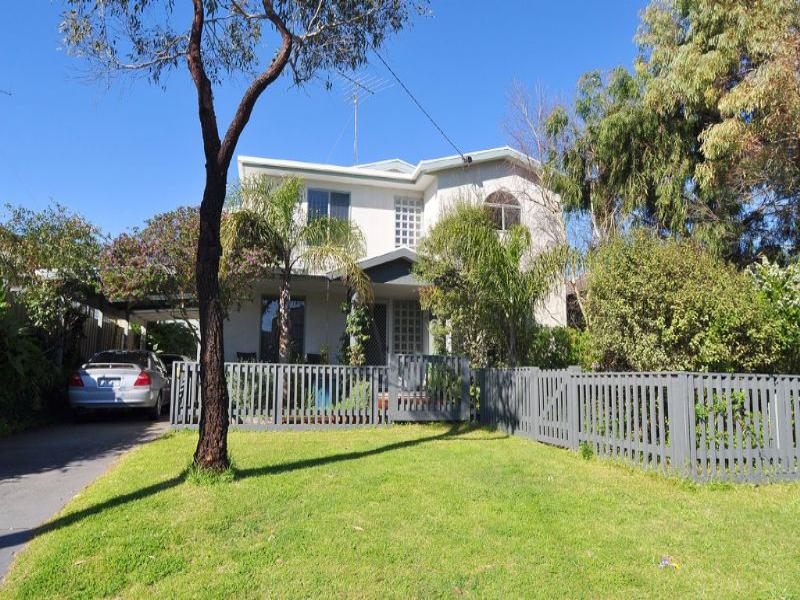 2b Pier Road, Inverloch, Vic 3996 Property Details