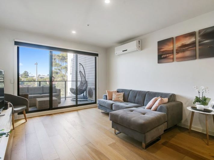 Level 1 5/8 Ebdale Street, Frankston, Vic 3199 Property Details