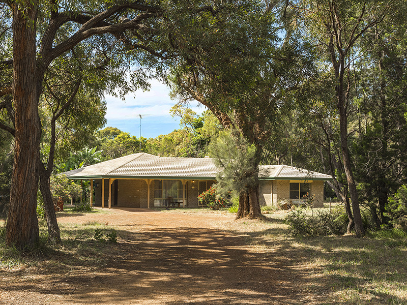 131 Evelyn Street, Whitby, WA 6123 Property Details