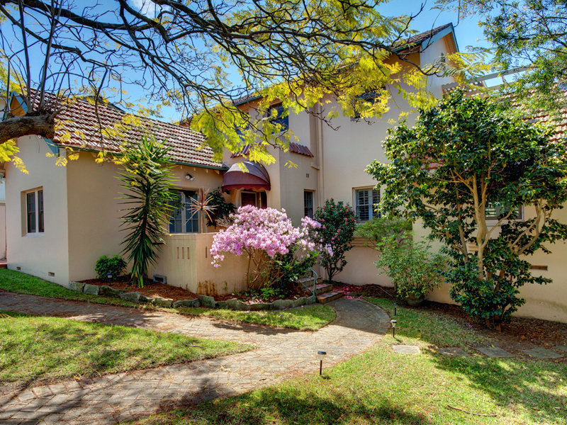 11 Aubrey Road, Northbridge, NSW 2063 Property Details