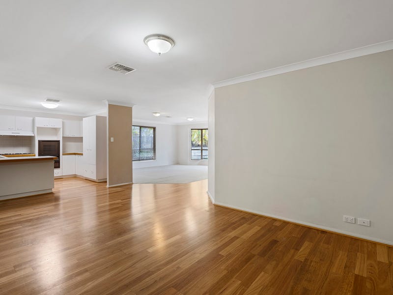 26 Paris Avenue, Morningside, QLD 4170