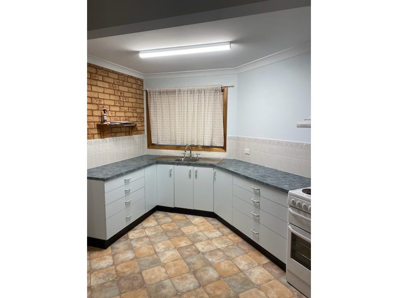 4/19 Gordon Street, Young, NSW 2594