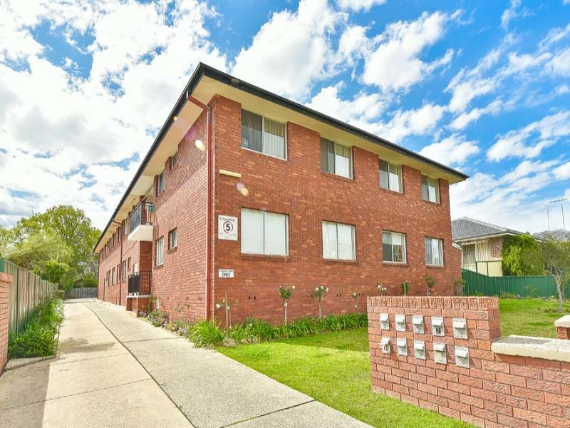 2 6 Reddall Street Campbelltown NSW 2560 Property Details