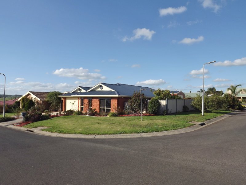 45 Chamberlain Drive, Leongatha, VIC 3953