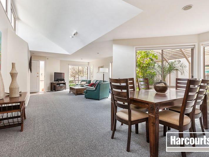 2628 William Road, Berwick, VIC 3806