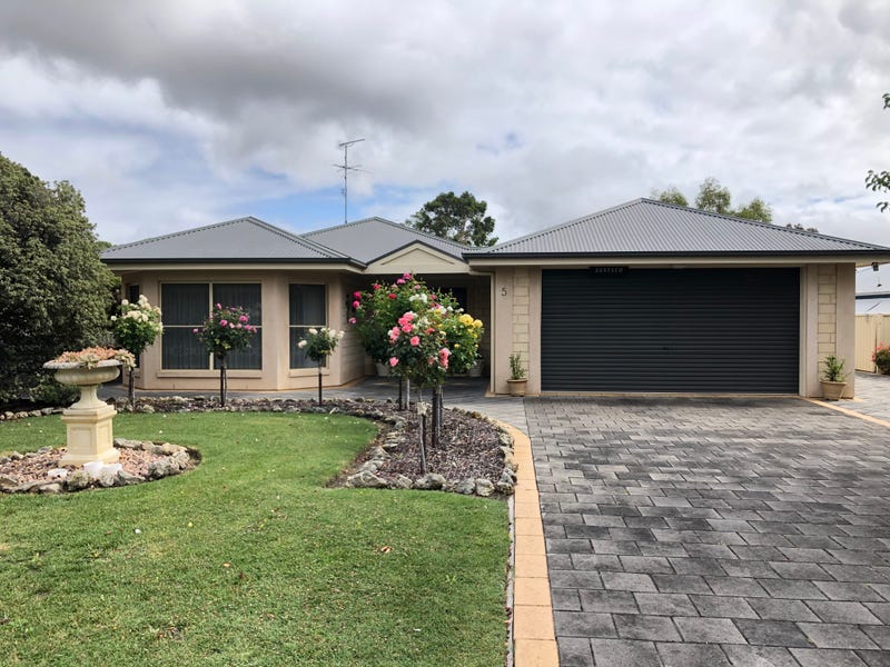 5 Field Avenue, Naracoorte, SA 5271