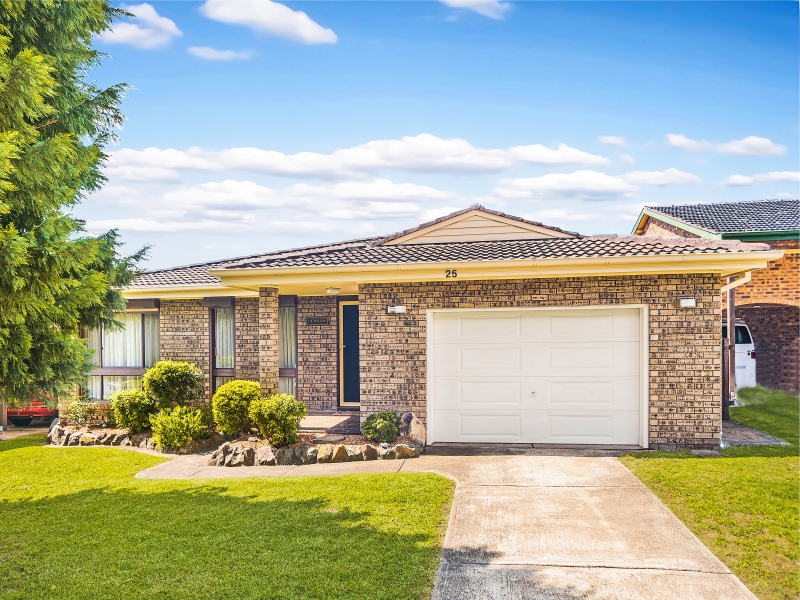 25 Crest Road, Albion Park, NSW 2527