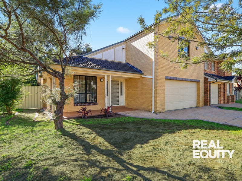 2A Hardy Place, Casula, NSW 2170 House for Rent
