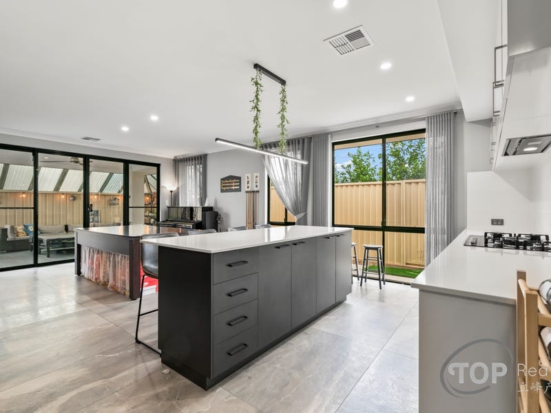 2 The Pinnacle, Willetton, WA 6155 - Property Details