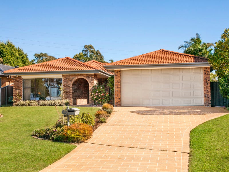 5 Rouse Place, Illawong, NSW 2234