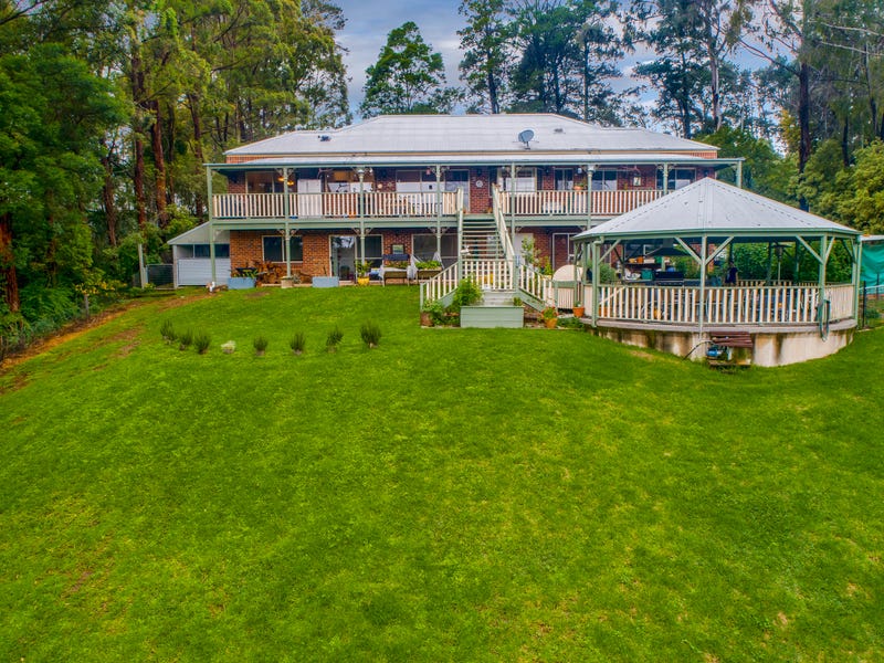 30 Coach House Place, Kurrajong Heights, NSW 2758
