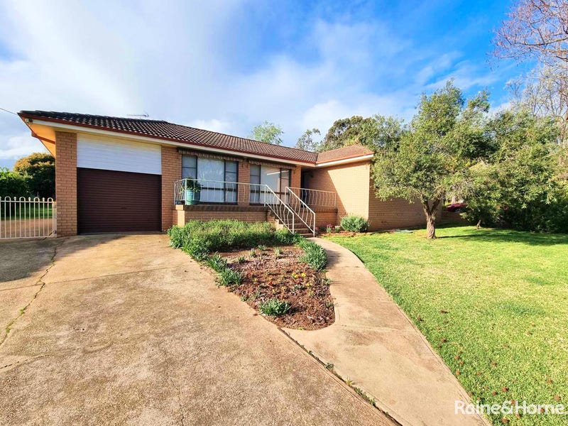 32 South Street, Grenfell, NSW 2810 Property Details