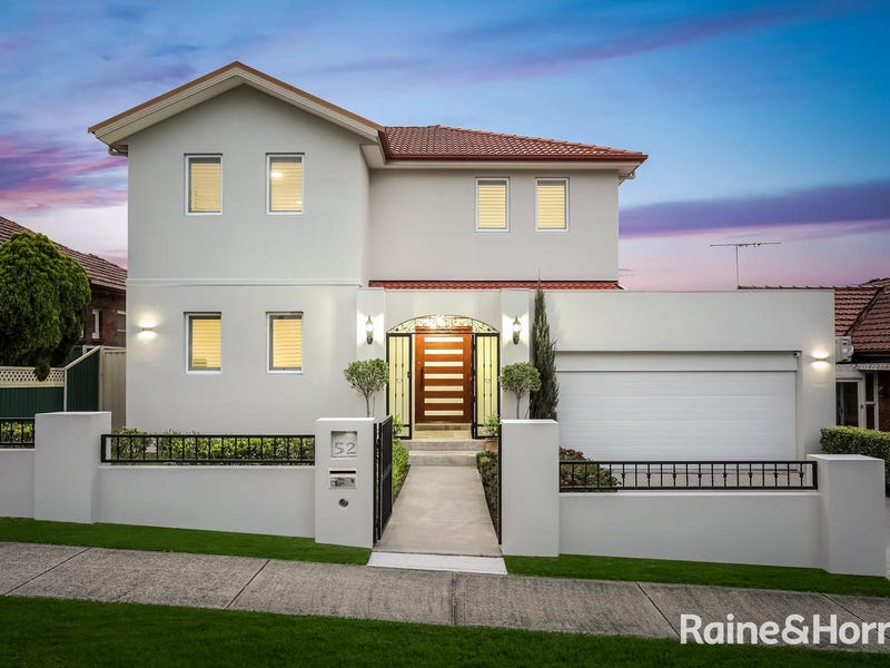 52 New England Drive, Kingsgrove, NSW 2208 House for Sale