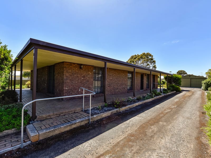 17 TENTH STREET, Millicent, SA 5280 House for Sale