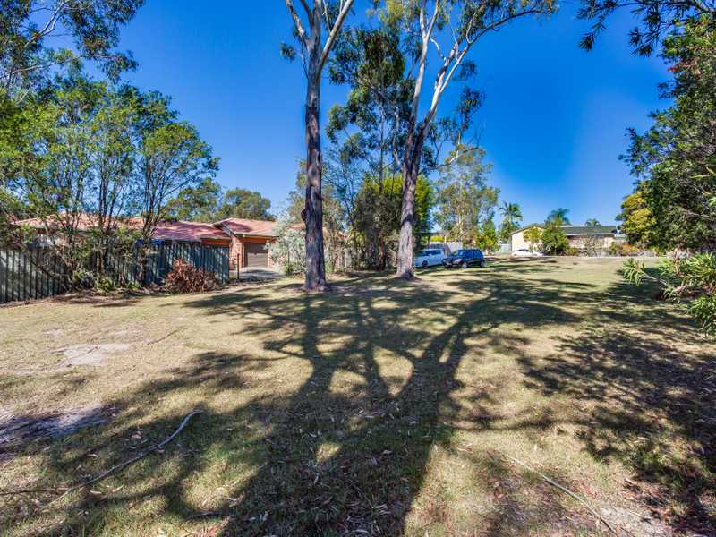 12 Encamp Street, Reedy Creek, Qld 4227 Property Details