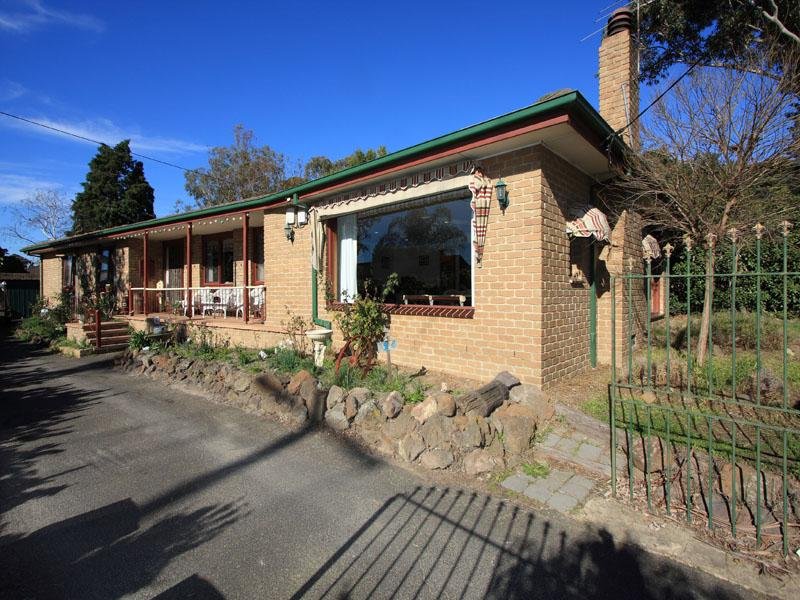 422 McClelland Drive, Langwarrin, Vic 3910 Property Details