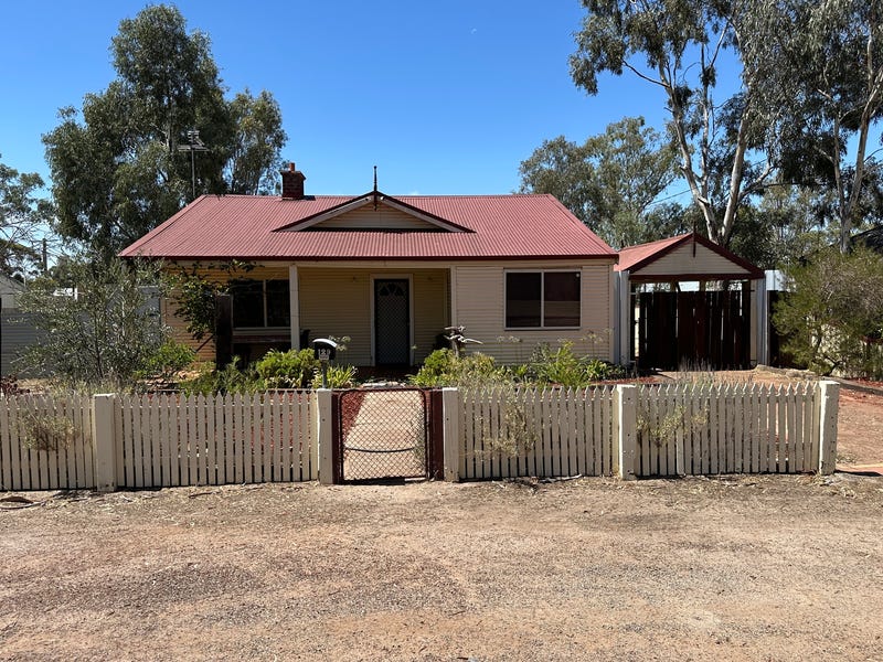 129 Conroy Street, Katanning, WA 6317 House for Sale