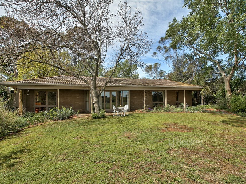 48 Riley Street, Bairnsdale, Vic 3875 Property Details