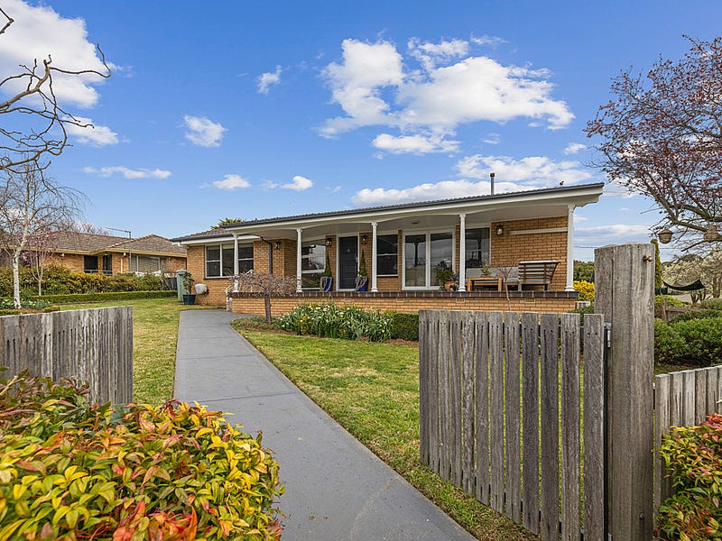 68 View Street, Goulburn, NSW 2580 House for Sale 68 View Street, Goulburn, NSW 2580 House for Sale
