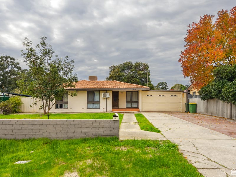 4 Grovelands Way, Kelmscott, WA 6111 House for Sale