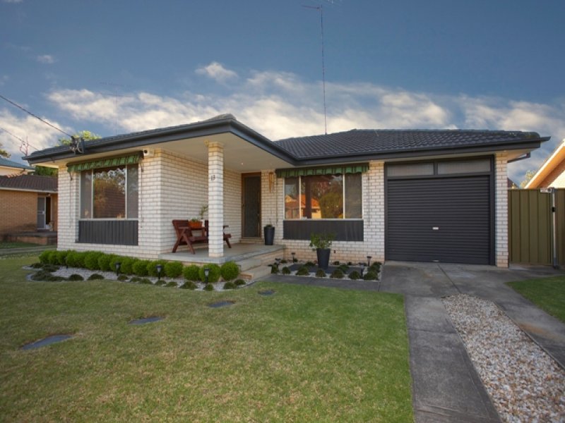 13 Beach Street, Emu Plains, NSW 2750