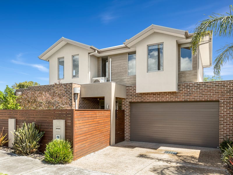 11 Seaview Avenue, Mornington, Vic 3931 Property Details