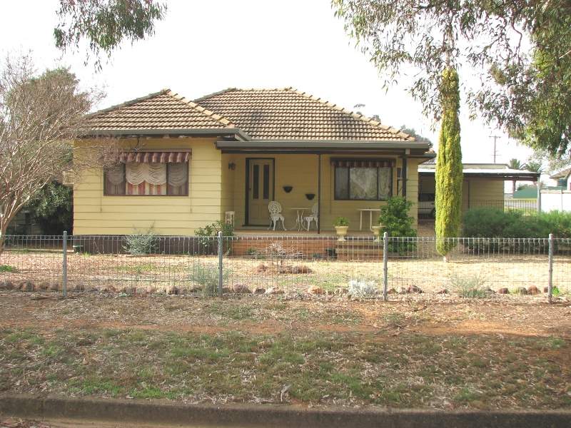 68 Tilga Street, Canowindra, NSW 2804 Property Details
