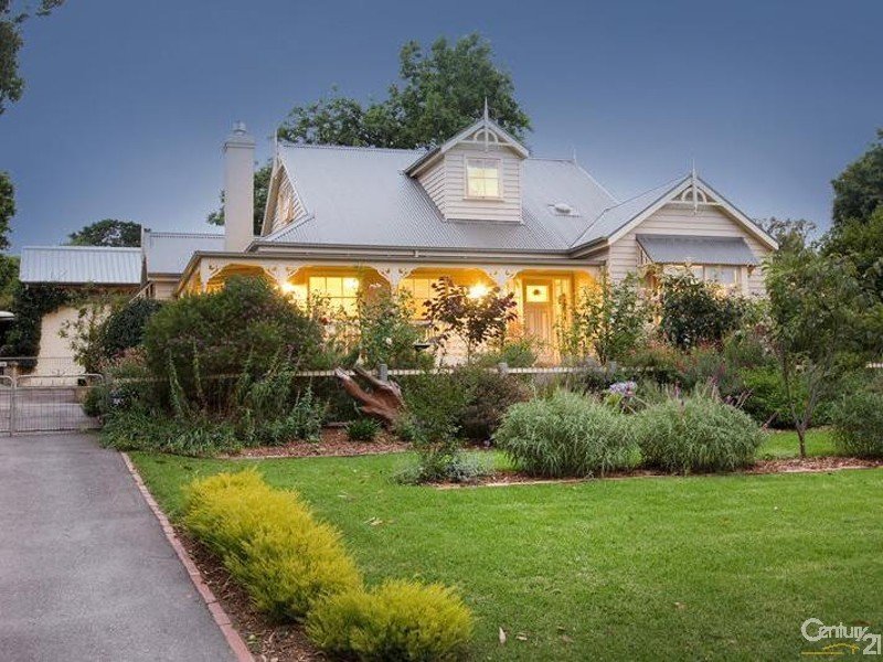 6 Barker Rd, Garfield, Vic 3814 Property Details