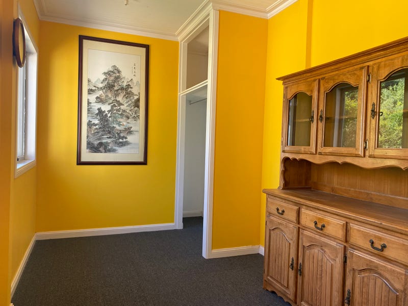 32 Acacia Avenue, Batlow, NSW 2730 House for Rent