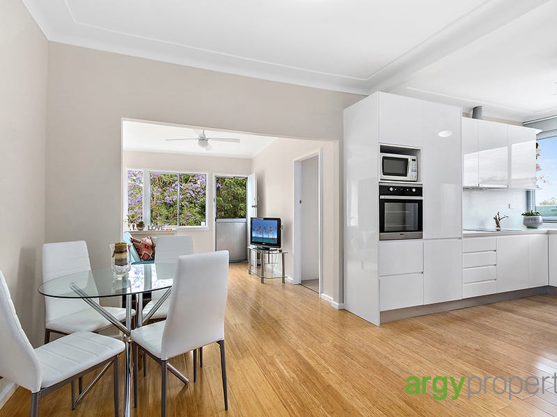 37 Street, Campbelltown, NSW 2560 Property Details