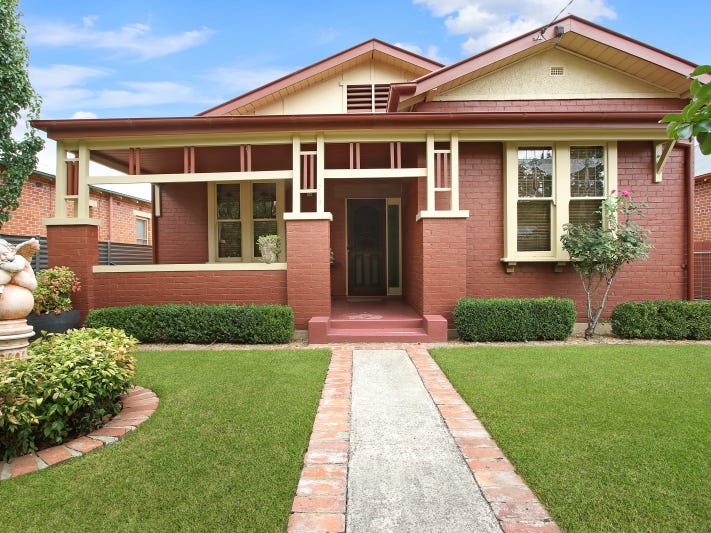 719 Young Street, Albury, NSW 2640 Property Details