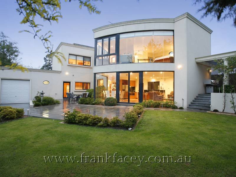 46 Quarry Hills Drive, Berwick, VIC 3806